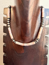 Load image into Gallery viewer, Sterling silver pink conch bead necklace 18 inch