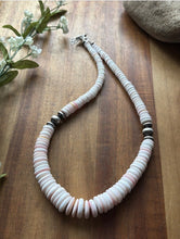 Load image into Gallery viewer, Southwestern Sterling Silver Graduated Pink Conch Bead Necklace. 18 Inch. Gift