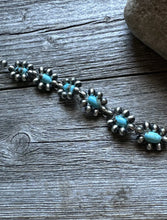 Load image into Gallery viewer, Floral Sterling Silver Turquoise Pearls Bead Bracelet. 6 Inch