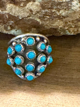 Load image into Gallery viewer, Navajo sterling silver turquoise cluster ring size 9