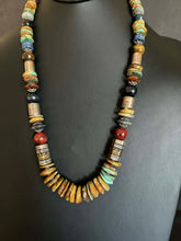 Load image into Gallery viewer, Vtg authentic T and R Singer necklace turquoise graduated
