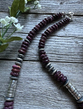 Load image into Gallery viewer, Sterling Silver Graduated Purple Spiny Oyster Bead Necklace 20 Inch