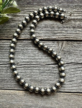 Load image into Gallery viewer, 10mm 14 Inch Striped Sterling Silver Oxidized Pearls Bead Necklace Southwestern