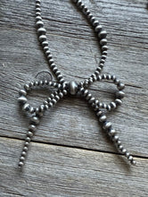 Load image into Gallery viewer, Bow Sterling Silver Multi Graduated Pearls Bead Necklace. 18 Inch. Gift
