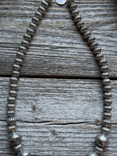 Load image into Gallery viewer, Sterling Silver Stamped Corrugated Pearls Bead Necklace. 18 inch