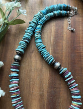 Load image into Gallery viewer, Sterling Silver Graduated Purple Spiny Oyster Turquoise Pearls Bead Necklace 18”