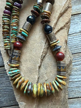 Load image into Gallery viewer, Vtg authentic T and R Singer necklace turquoise graduated