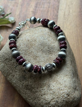 Load image into Gallery viewer, Purple Spiny Oyster 7 Inch Sterling Silver Pearls Bead Bracelet