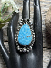 Load image into Gallery viewer, Native American Sterling Silver Kingman Turquoise Ring Size 7.5 A Jake