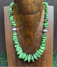 Load image into Gallery viewer, Sterling Silver Green Turquoise Nuggets W Pearls Bead Necklace. 18 Inch