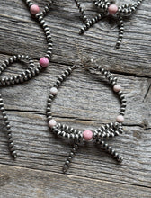 Load image into Gallery viewer, Bow Sterling Silver Pink Conch 4mm Pearls Bead Necklace Earrings Bracelet Set