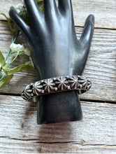Load image into Gallery viewer, Navajo Native American Sterling Silver Star Stacker Cuff Bracelet H Happy Piasso