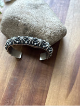 Load image into Gallery viewer, Navajo Native American Sterling Silver Star Stacker Cuff Bracelet H Happy Piasso