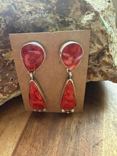 Load image into Gallery viewer, Navajo sterling orange spiny oyster earrings