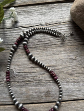 Load image into Gallery viewer, Purple Spiny Oyster Multi Graduated Sterling Silver Pearls Bead Necklace 4mm-8mm
