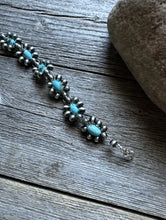 Load image into Gallery viewer, Floral Sterling Silver Turquoise Pearls Bead Bracelet. 6 Inch