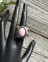 Load image into Gallery viewer, Mens Navajo 925 Sterling Silver Pink Conch Ring. Size 10.5 C Willi