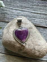 Load image into Gallery viewer, Native American Sterling Silver Purple Spiny Oyster Heart Pendant C Charley