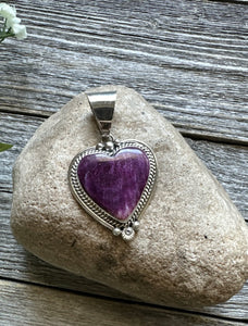 Native American Sterling Silver Purple Spiny Oyster Heart Pendant C Charley