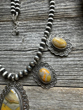 Load image into Gallery viewer, Sunshine Reeves 925 Sterling Silver Bumblebee Jasper Pearls Necklace Navajo