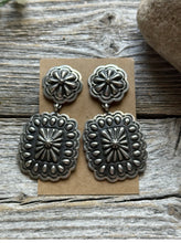 Load image into Gallery viewer, Navajo Native American Sterling Silver Stamped Handmade Earrings T O White