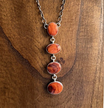 Load image into Gallery viewer, Navajo Sterling Silver Orange Spiny Oyster Lariat Chain Necklace C Shorty