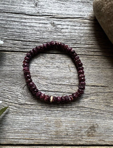 Purple Spiny Oyster Shell 7 Inch Stretch Bead Bracelet Gift