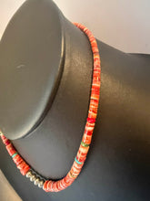 Load image into Gallery viewer, Sterling silver graduated spiny oyster necklace 18 inch
