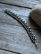 Load image into Gallery viewer, Sterling Silver 5mm 6mm 8mm Pearls Bead Bracelet. 7 Inch