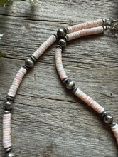 Load image into Gallery viewer, Southwestern Sterling Silver Pink Conch Bead Necklace. 18 Inch