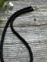 Load image into Gallery viewer, Mens Sterling Silver Black Onyx Orange Spiny Oyster Bead Necklace. 18 Inch