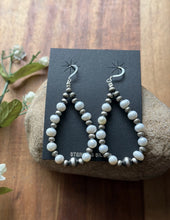 Load image into Gallery viewer, Sterling Silver Freshwater Pearl Pearls Bead Loop Hoop Earrings
