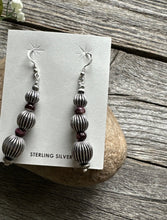 Load image into Gallery viewer, Southwestern SterlingSilver Purple Spiny  Oyster Corrugated Pearls Bead Earrings