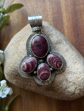 Load image into Gallery viewer, Native American Navajo Sterling Silver Purple Spiny Oyster Pendant Etta Enditto