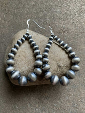 Load image into Gallery viewer, Sterling Silver Graduated Pearls Bead Earrings. 5mm-12mm