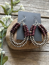 Load image into Gallery viewer, Sterling Silver Double Loop Purple Spiny Oyster Pearls Hoop Earrings.