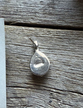 Load image into Gallery viewer, Navajo 925 Sterling Silver Red Spiny Oyster Handmade Earrings