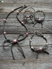 Load image into Gallery viewer, Bow Sterling Silver Pink Conch 4mm Pearls Bead Necklace Earrings Bracelet Set