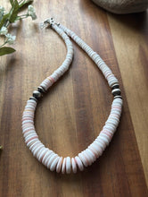 Load image into Gallery viewer, Southwestern Sterling Silver Graduated Pink Conch Bead Necklace. 18 Inch. Gift
