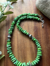 Load image into Gallery viewer, Graduated Sterling Silver Green Turquoise Nuggets Pearls Bead Necklace 18 Inch