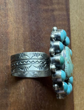 Load image into Gallery viewer, Native American Sterling Silver Blue Turquoise Cluster Adjustable Ring. K Yazzie
