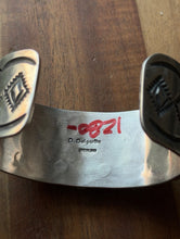 Load image into Gallery viewer, Navajo Native American Sterling Silver Black Onyx Row Cuff Bracelet D Delgarito