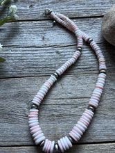 Load image into Gallery viewer, Sterling Silver Graduated Pink Conch Pearls Bead Necklace 18 Inch