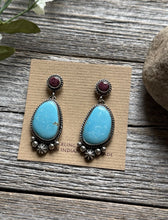 Load image into Gallery viewer, Navajo Sterling Silver Turquoise Purple Spiny Oyster Earrings LY