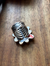 Load image into Gallery viewer, Navajo Sterling Silver Sonoran Gold Turquoise Cluster Ring Size 9 Geneva