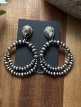 Load image into Gallery viewer, Navajo Sterling Silver Wild Horse Pearl Double Loop Earrings Etta E