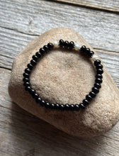 Load image into Gallery viewer, Black Onyx Freshwater Pearl 6.5 Inch Stretch Elastic Stretchy Bead Bracelet Gift
