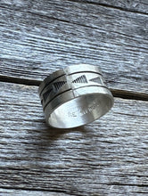 Load image into Gallery viewer, Mens Navajo 925 Sterling Silver Stamped Band Ring. Size 13.5 Handmade. RE