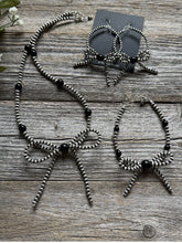 Load image into Gallery viewer, Bow Sterling Silver Black Onyx 4mm Pearls Bead Necklace Earrings Bracelet Set