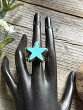 Load image into Gallery viewer, Sunshine Reeves 925 Sterling Silver Turquoise Star Stamped Ring. Navajo. Size 12